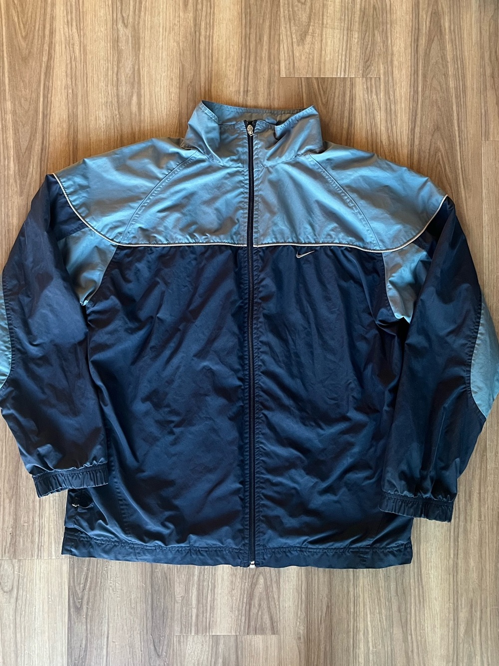 Vintage Nike windbreaker jacket
